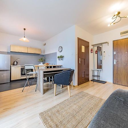 Apartament Z Balkonem I Bezplatnym Parkingiem กดัญสก์ ภายนอก รูปภาพ